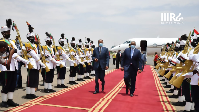 President Isaias Arrives in Khartoum